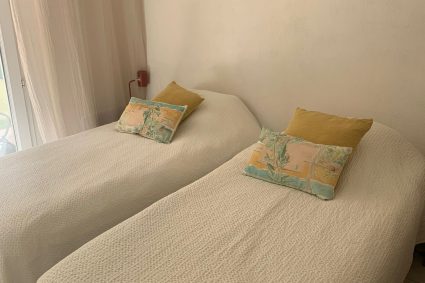 WhatsApp Image 2025-11-25 at 10.19.57 WhatsApp Image 2025-11-25 at 10.19.57